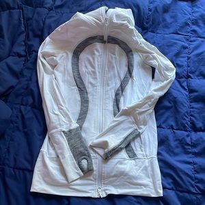 Lululemon Define jacket in great condition
